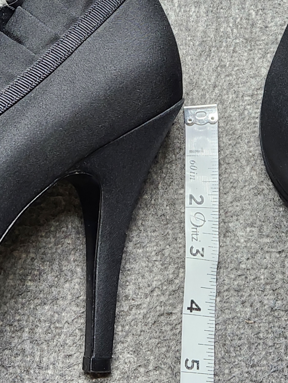 Touch of Nina Black Peep Toe Heels Ankle Bootie Stiletto Zip 11M - Picture 8 of 9